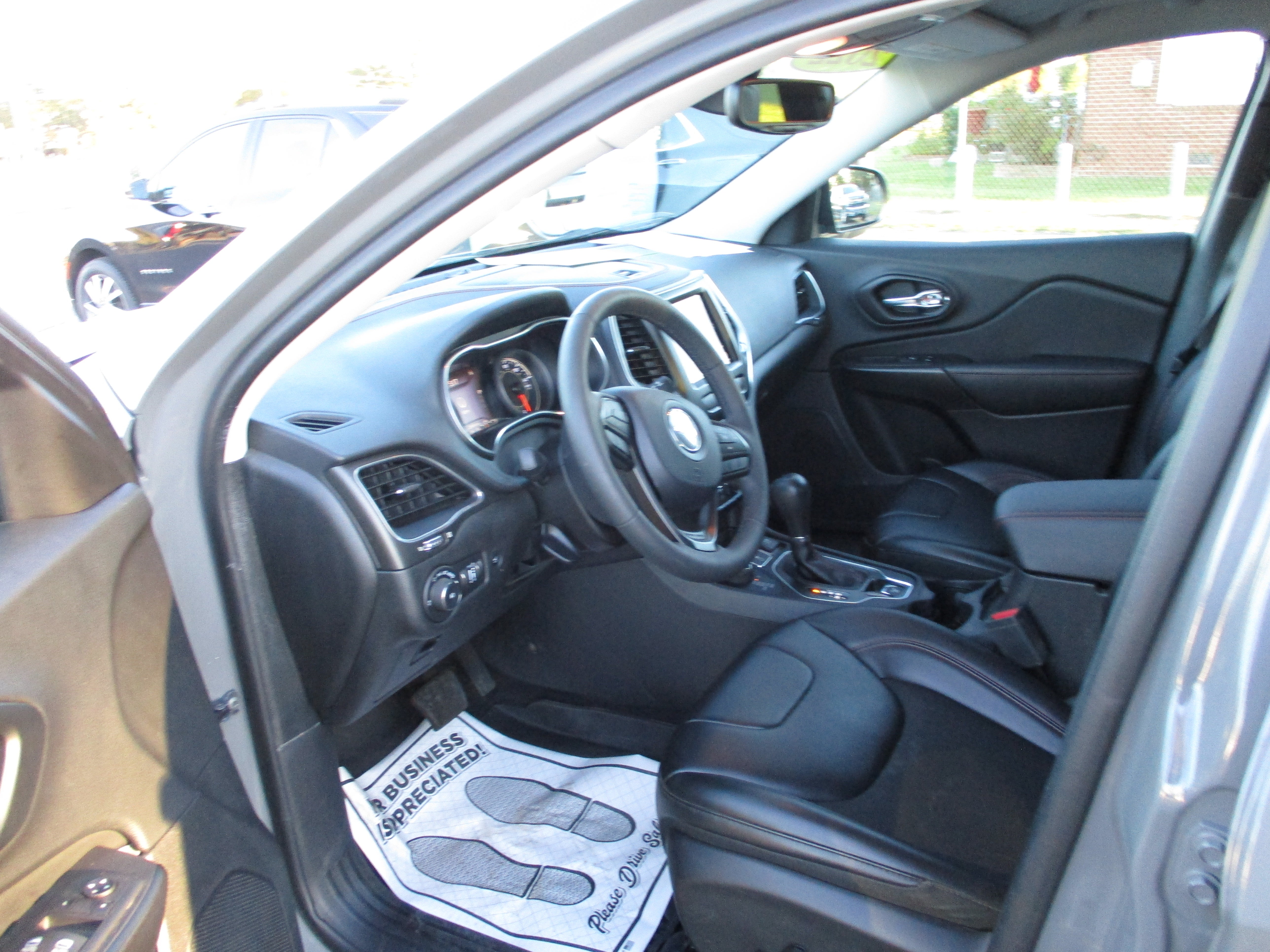 2022 Jeep Cherokee Trailhawk
