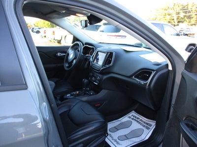 2022 Jeep Cherokee Trailhawk