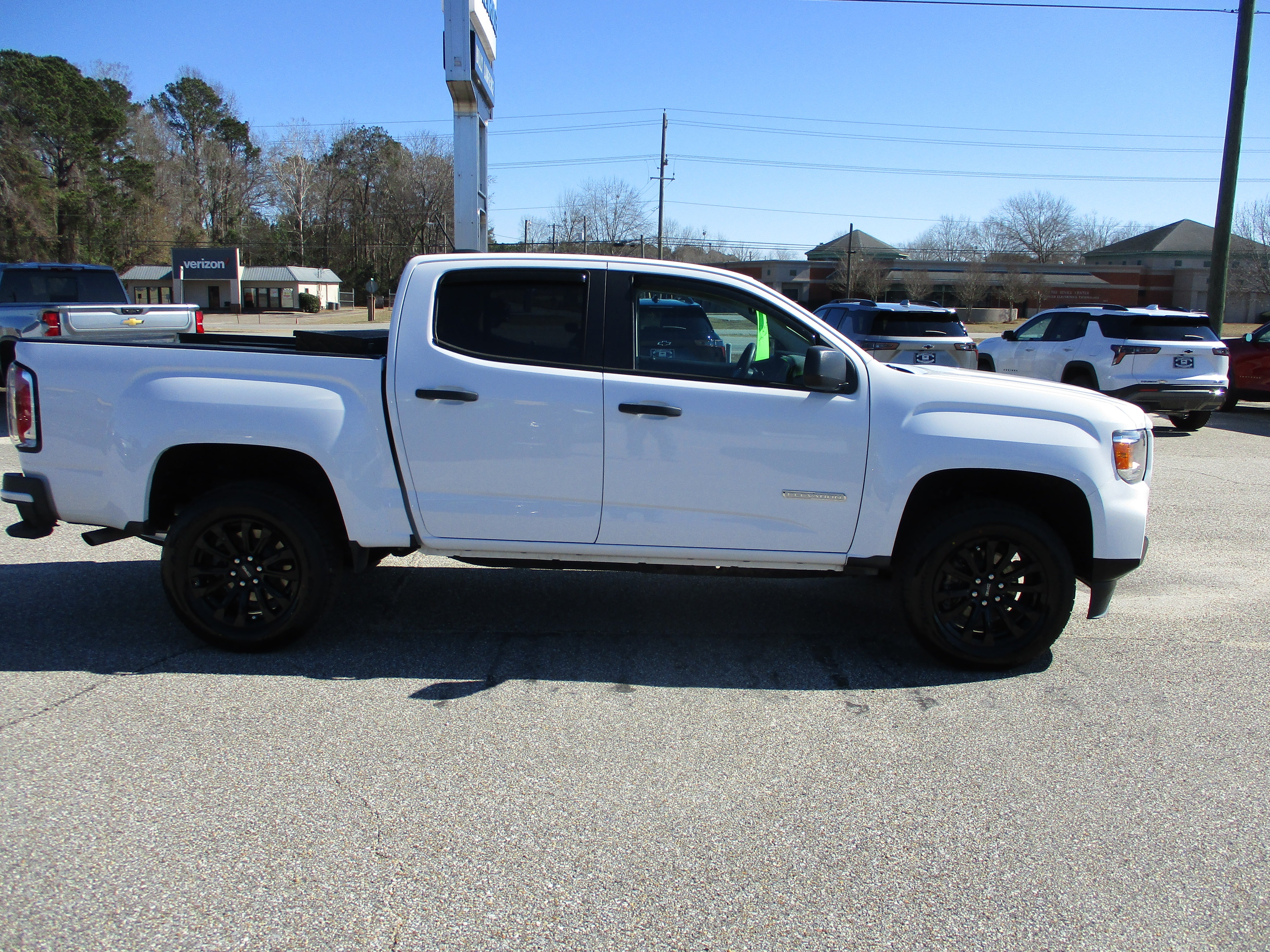 2021 GMC Canyon Elevation Standard