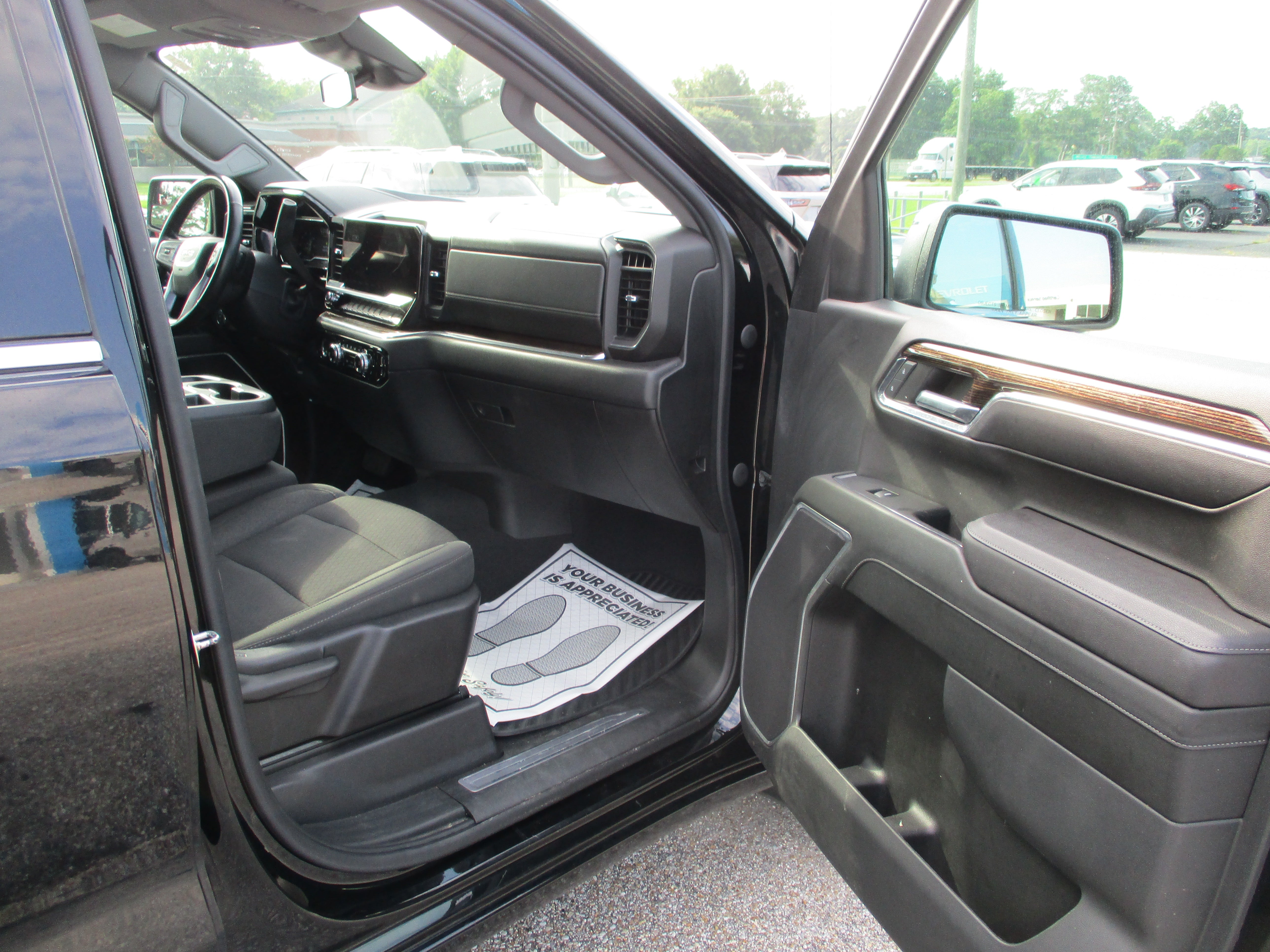2023 GMC Sierra 1500 SLE