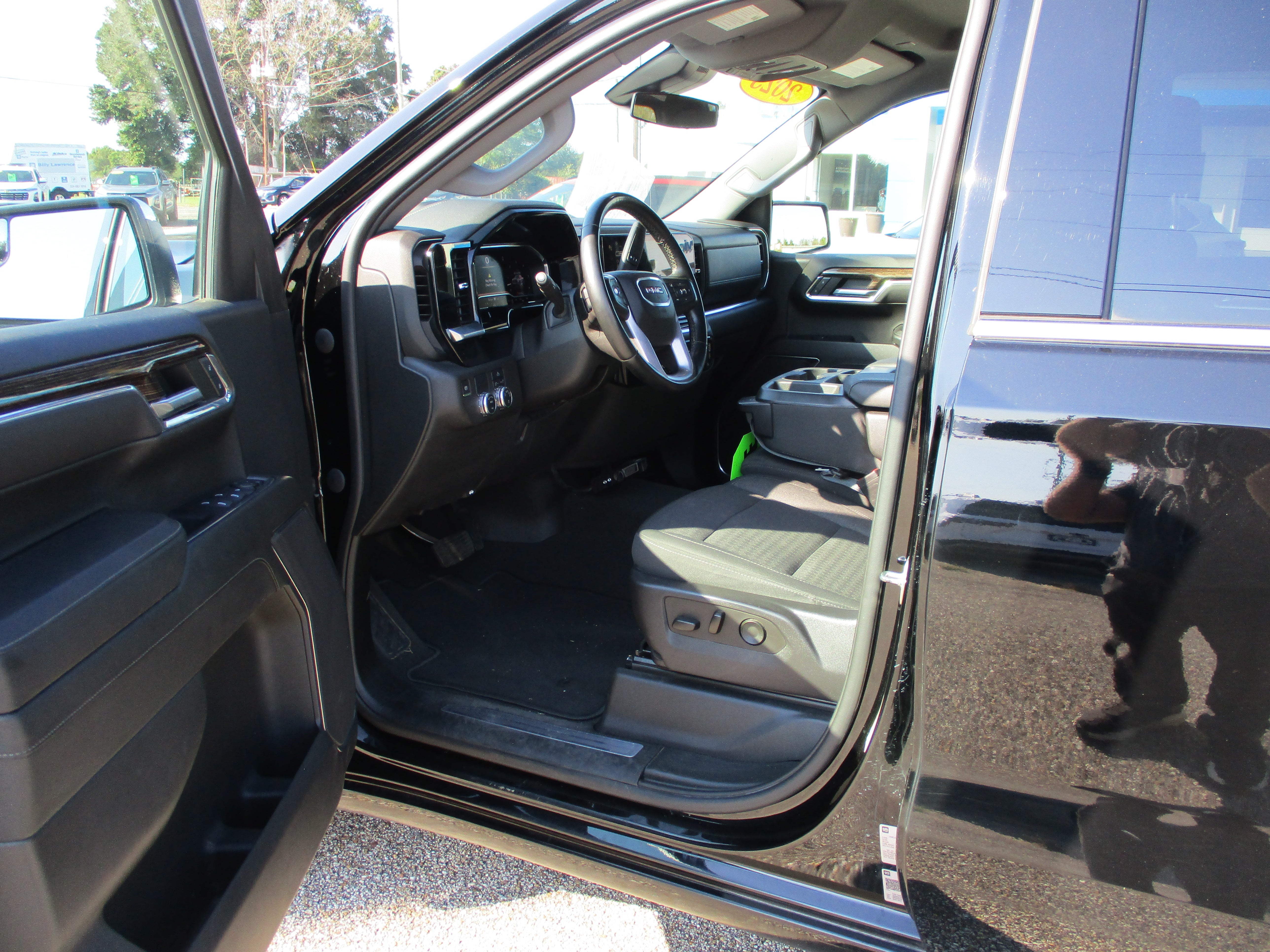 2023 GMC Sierra 1500 SLE