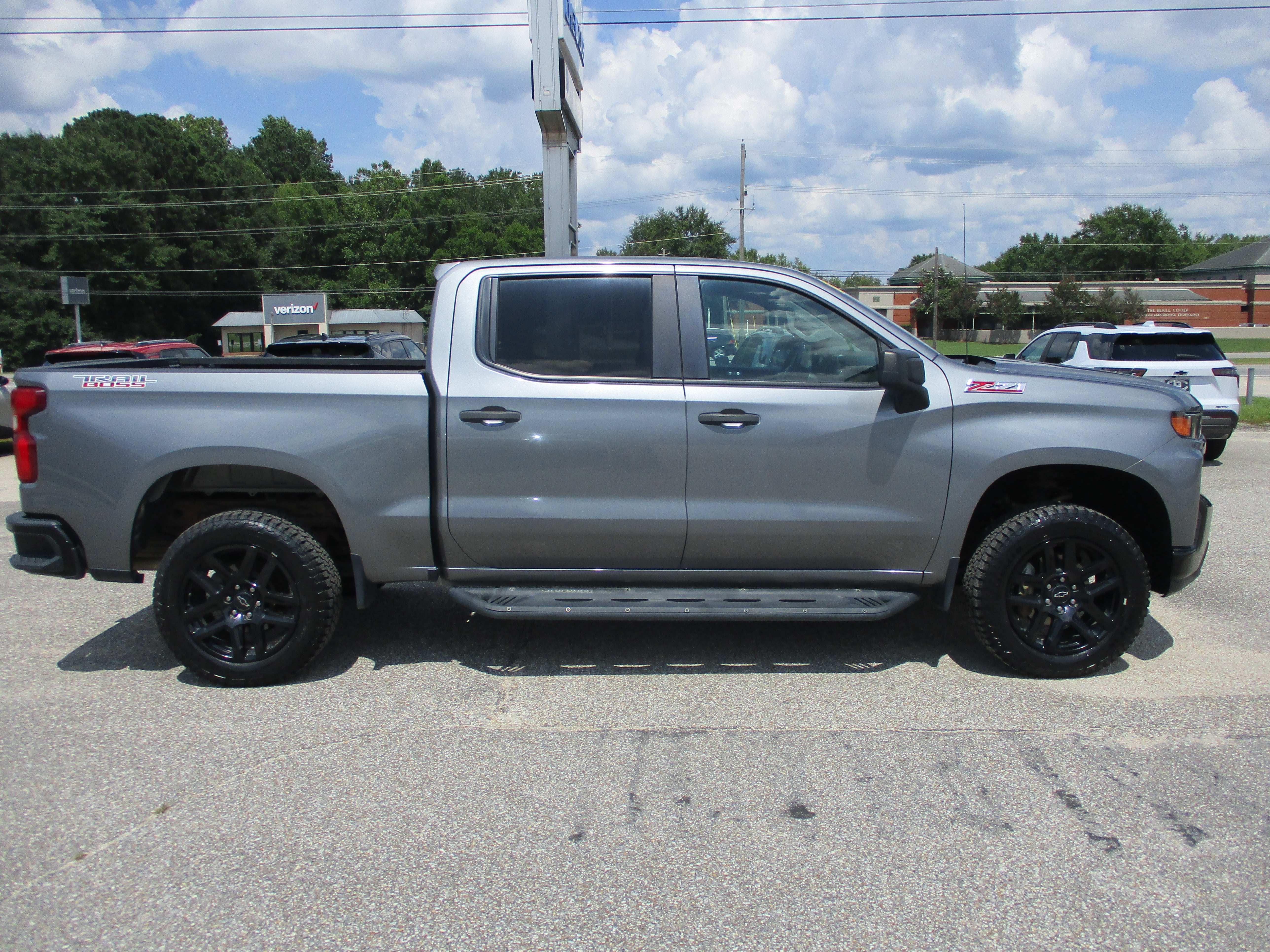 2021 Chevrolet Silverado 1500 Custom Trail Boss