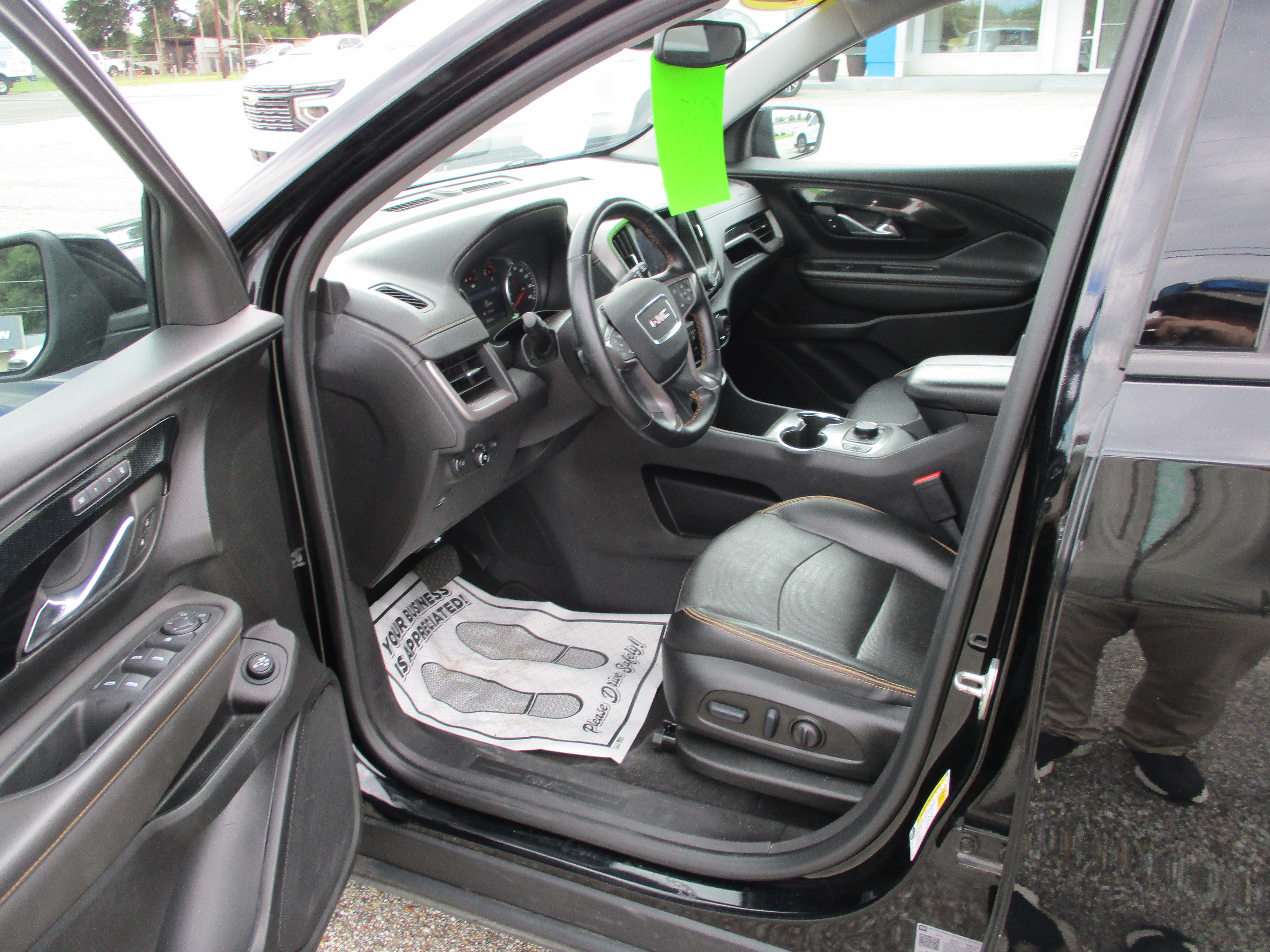 2023 GMC Terrain AT4