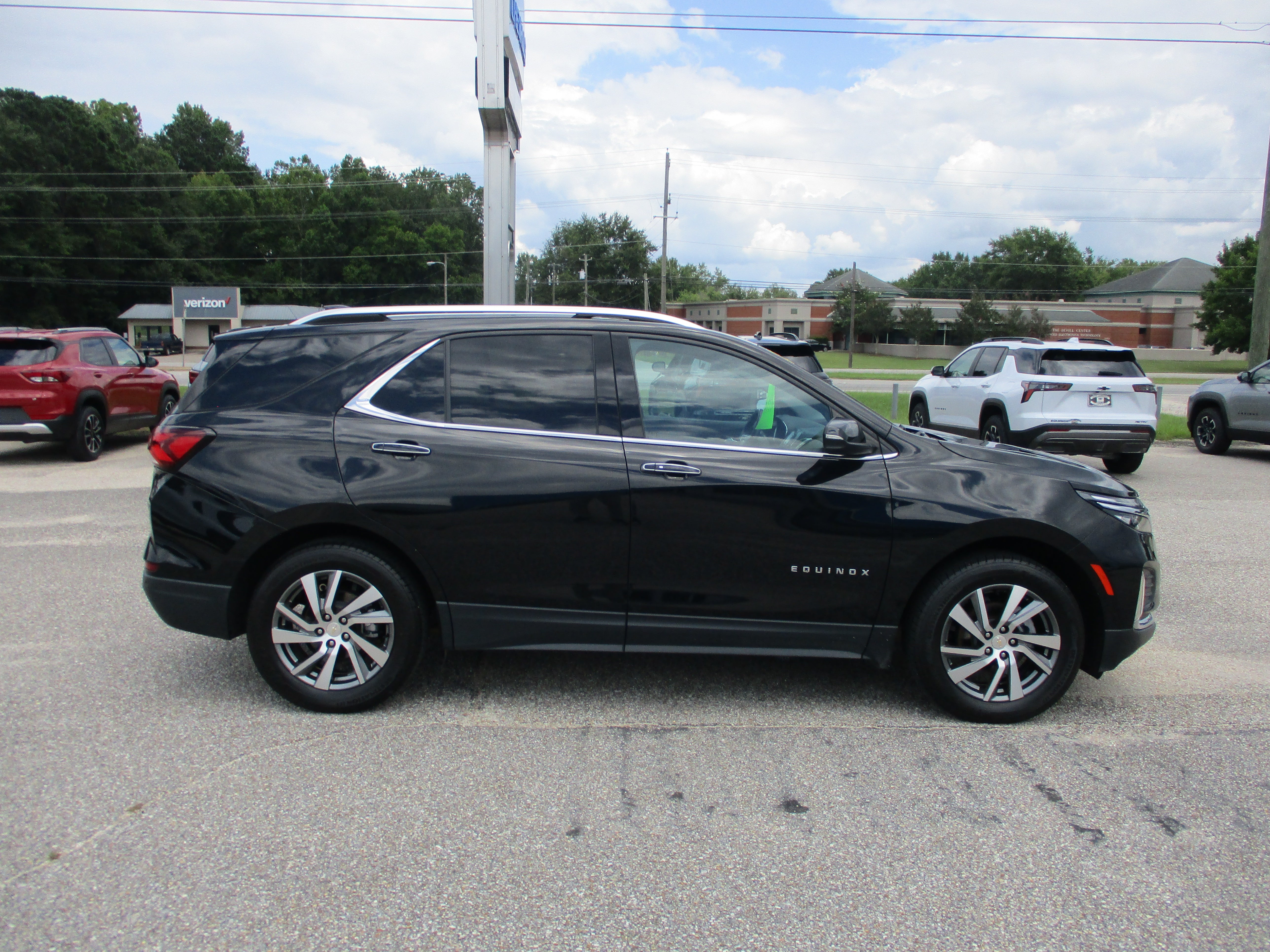 2023 Chevrolet Equinox Premier