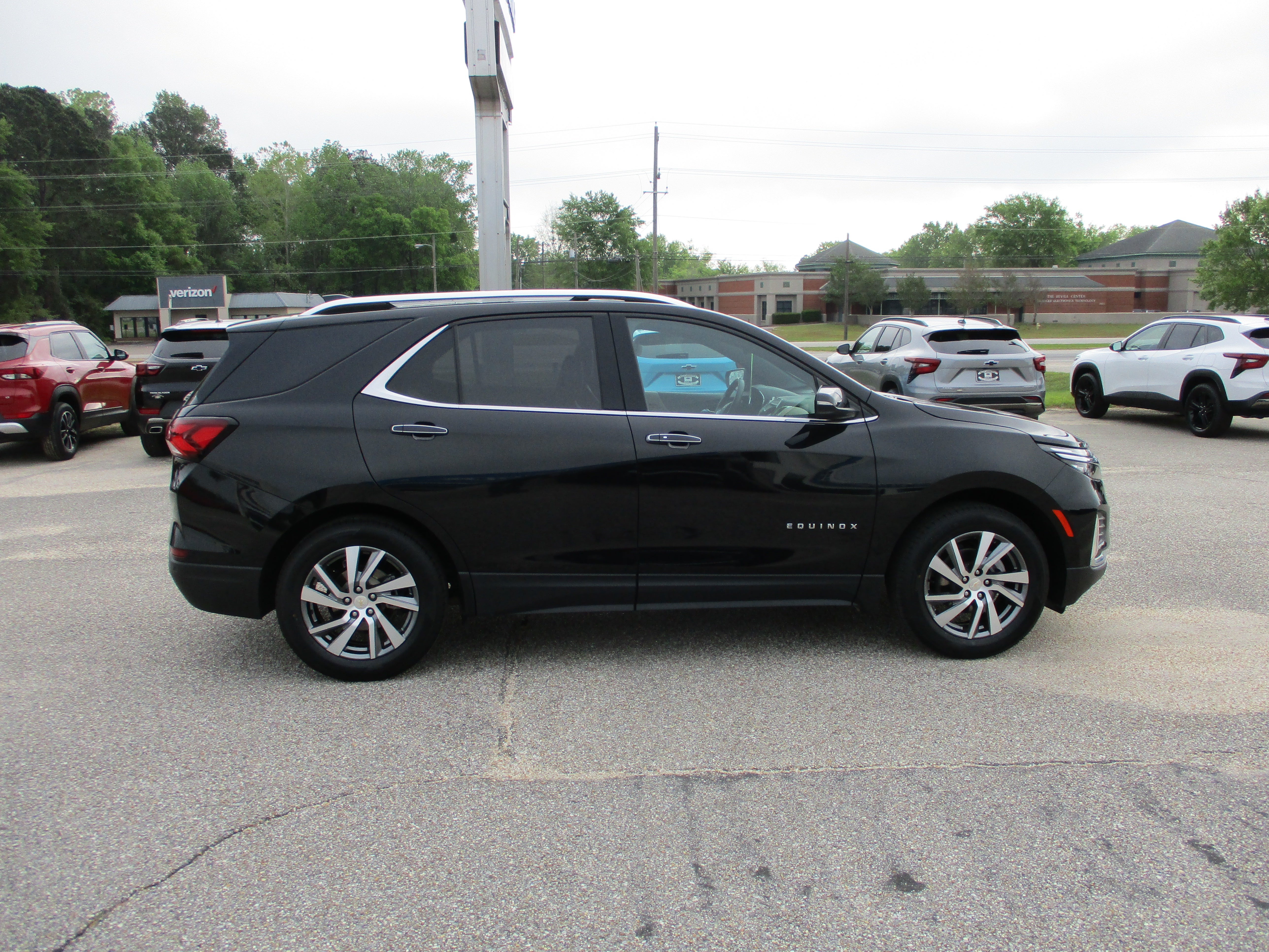 2024 Chevrolet Equinox Premier