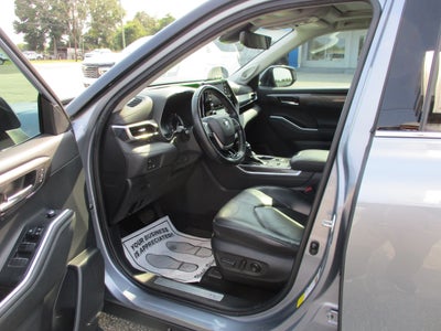 2022 Toyota Highlander Limited