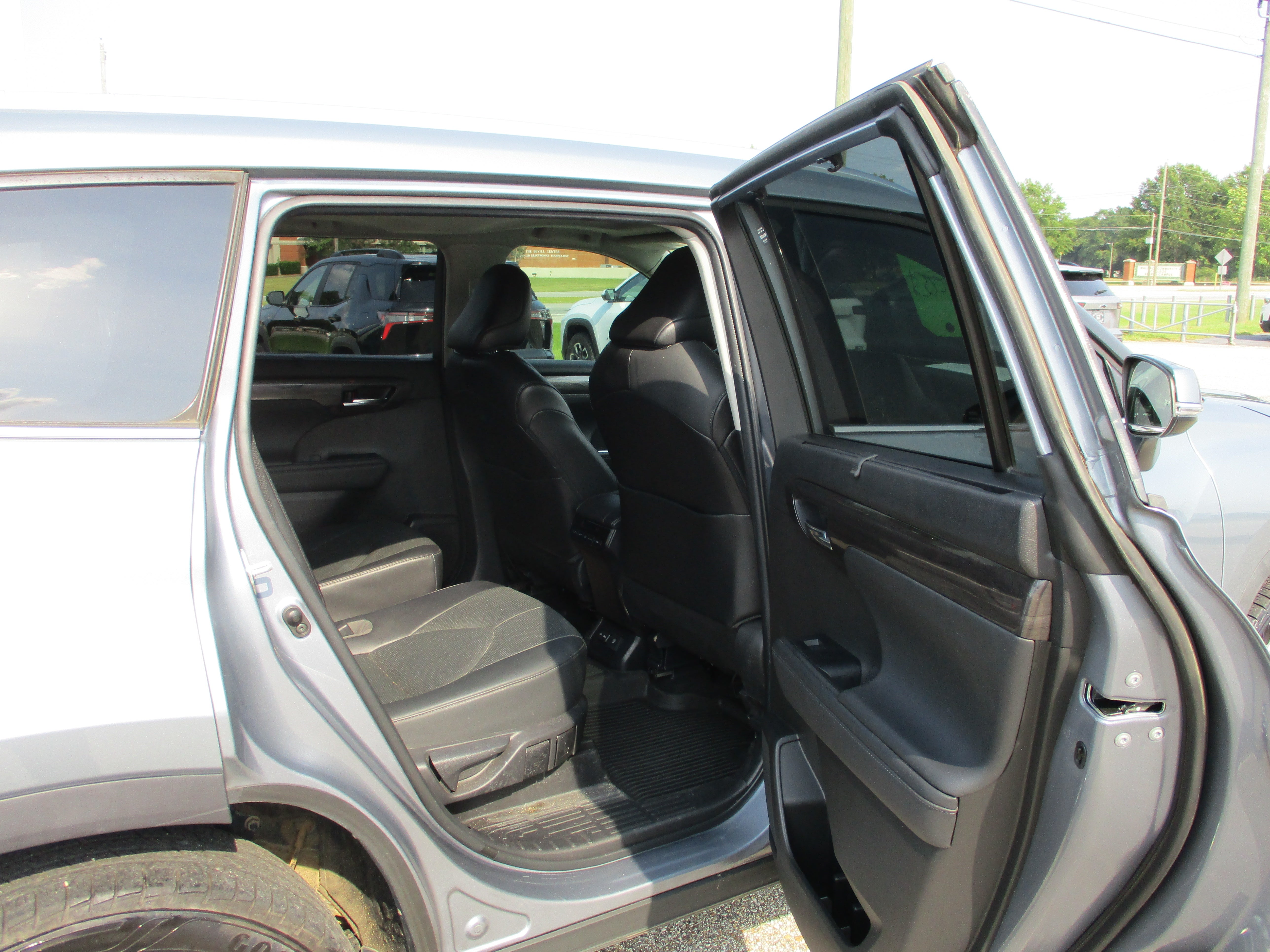 2022 Toyota Highlander Limited